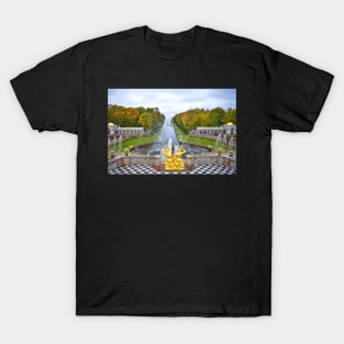 Imperial Peterhof Fountains Russia T-Shirt